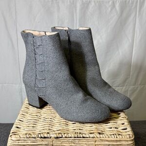 Nine West Gray Textile Ankle Boots Block Heel Size 8.5